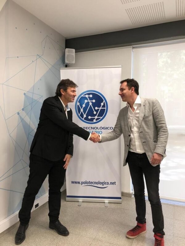 28835731112bf174e8f5ff882b876d47_XL