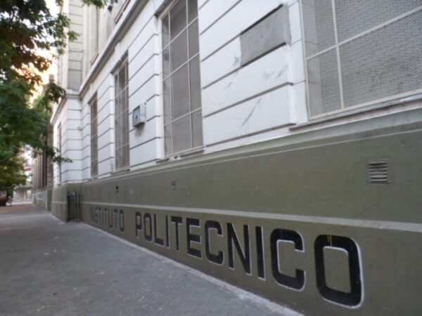 75c9e484a584dcf8cadef40577ad1f28_XL